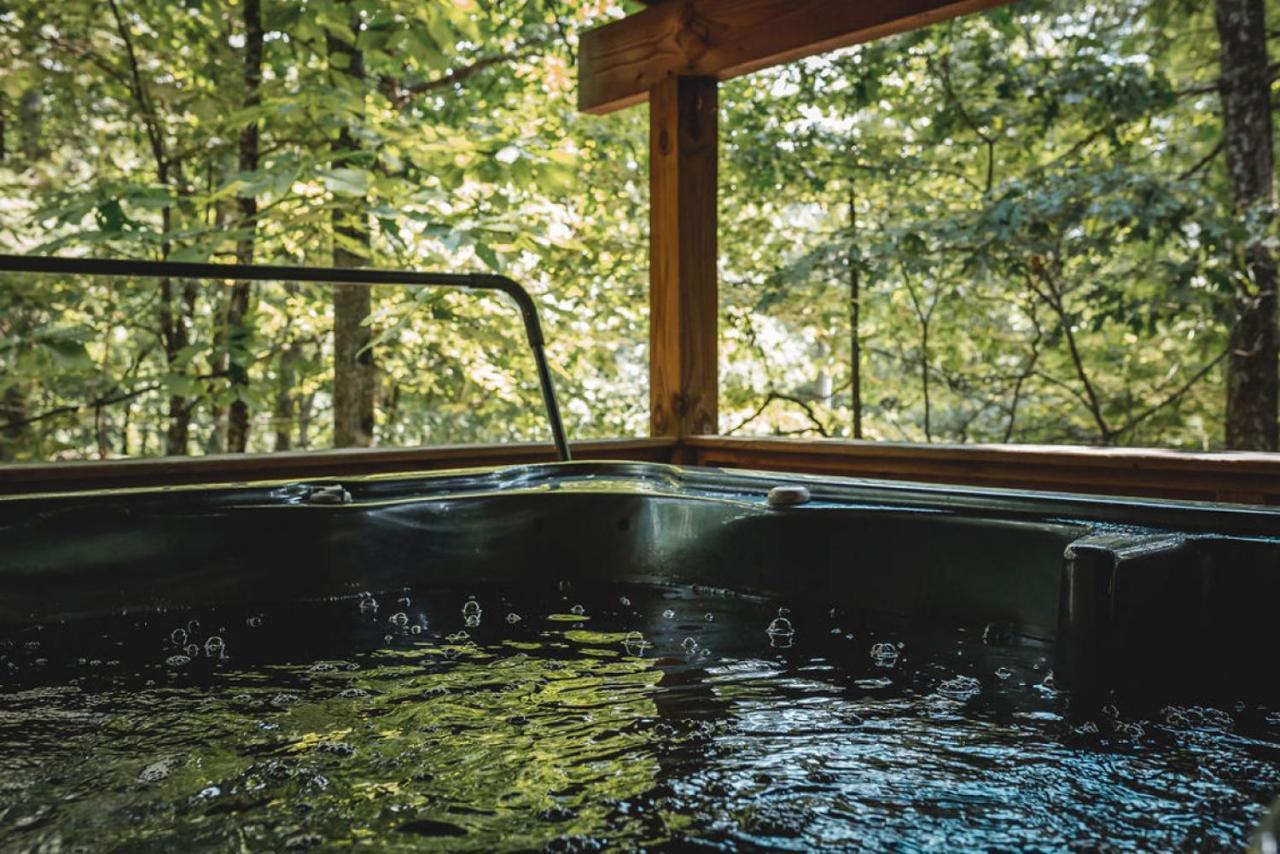 Wolf Creek Cabin At 36 North - Hot Tub Purlear Eksteriør billede