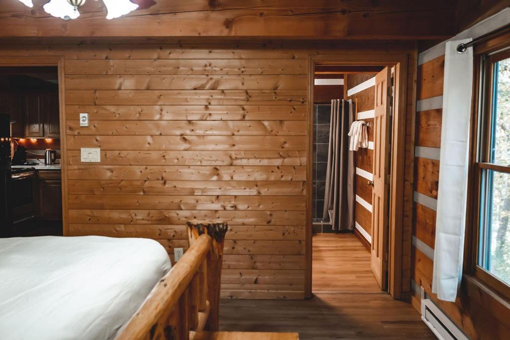 Wolf Creek Cabin At 36 North - Hot Tub Purlear Eksteriør billede